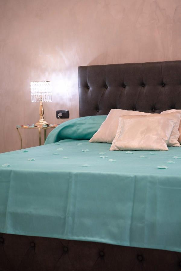 New In!Amalie At Santa Lucia Apartment Napoli Exterior foto